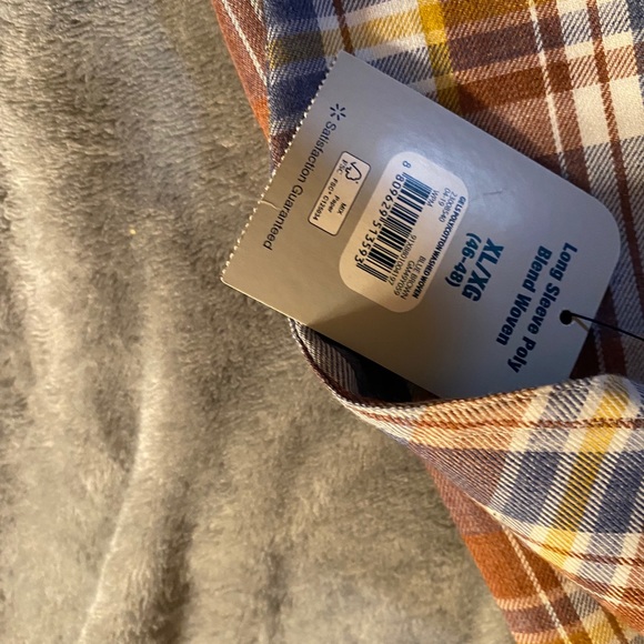 Men’s button down - Picture 2 of 3